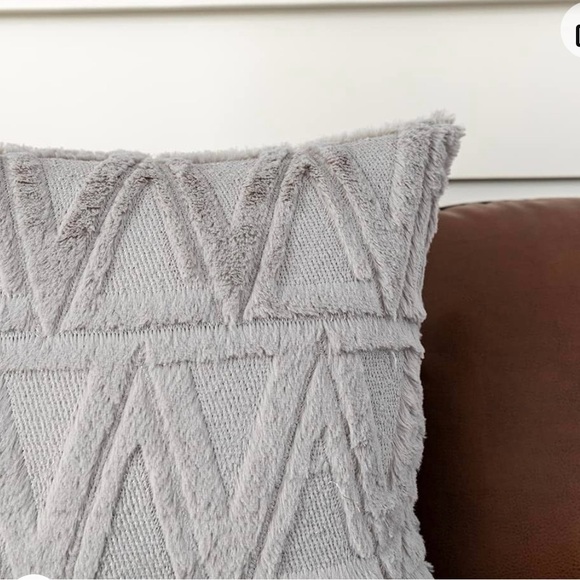 Throw Pillow Covers Decorative Soft Velvet Farmhouse Boho Pillow Covers - Picture 5 of 6